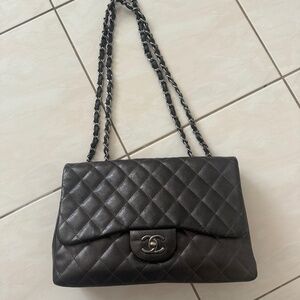NWOT Authentic CHANEL double flap bag
